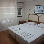 Hotel Rebetika & Bistro 3*