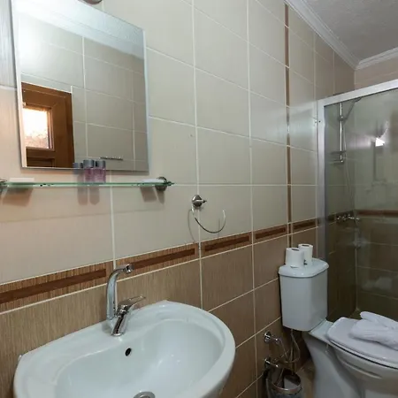 Rebetika & Bistro Hotel