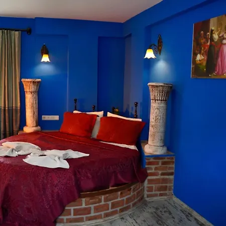 Hotel Rebetika & Bistro