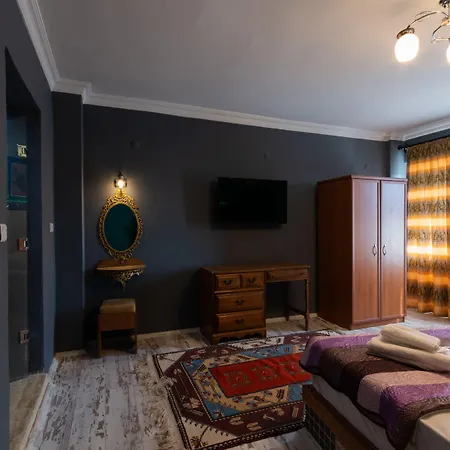 Hotel Rebetika & Bistro