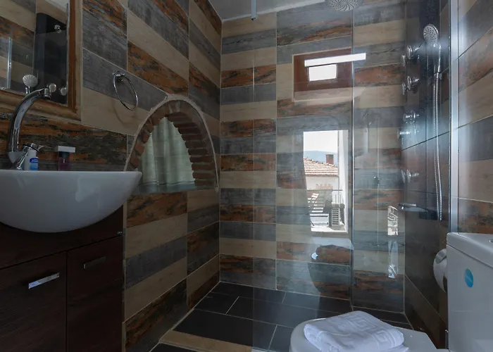 Rebetika & Bistro 3*