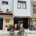 Rebetika & Bistro Hotel Selçuk