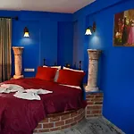 Hotel Rebetika & Bistro
