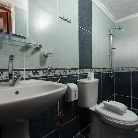 Rebetika & Bistro Hotel