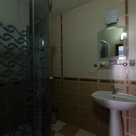 Hotel Rebetika & Bistro 3*