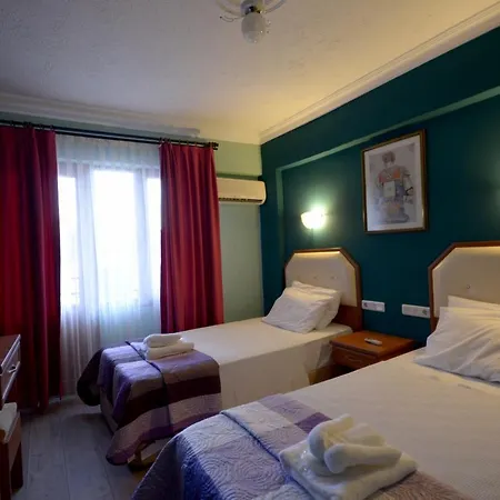 Rebetika & Bistro Hotel