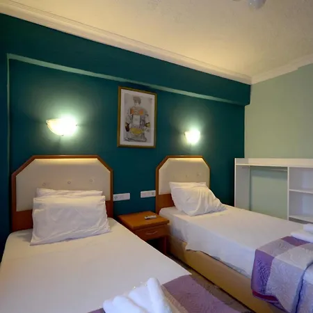 מלון Rebetika & Bistro סלצ'וק