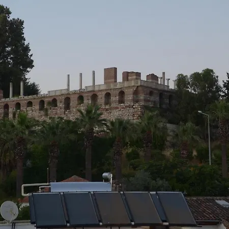 Hotel Rebetika & Bistro