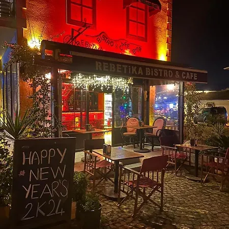 Hotel Rebetika & Bistro 3*