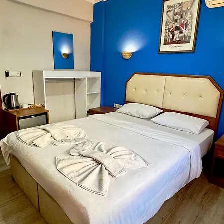 Rebetika & Bistro Selcuk