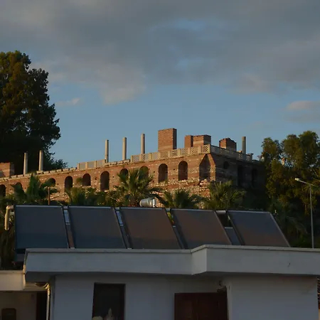 Hotel Rebetika & Bistro 3*