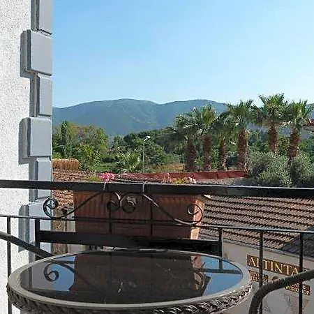 Rebetika & Bistro Selçuk