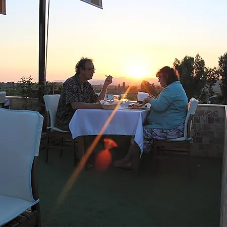 Rebetika & Bistro