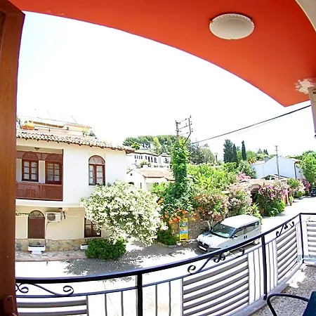 Rebetika & Bistro Selçuk