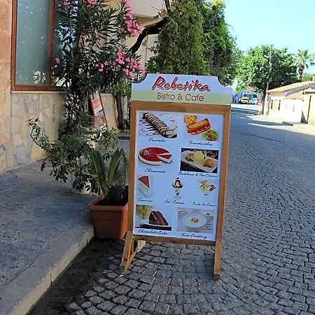 Rebetika & Bistro Selçuk