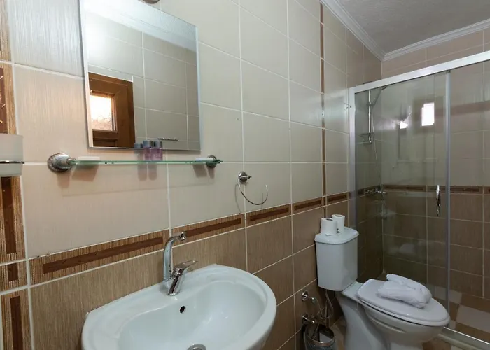 Rebetika & Bistro Hotel