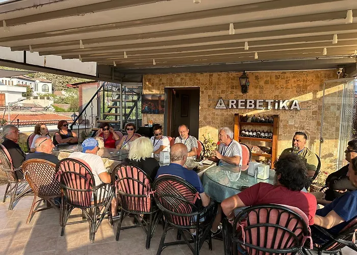 Rebetika & Bistro Hotel 3*