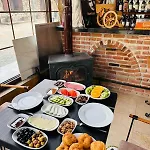 Hotel Rebetika & Bistro 3*