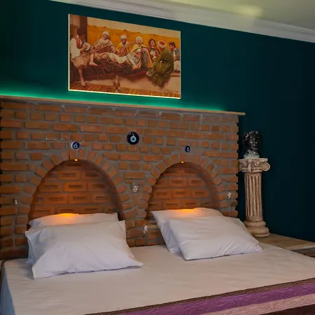 Rebetika & Bistro Otel