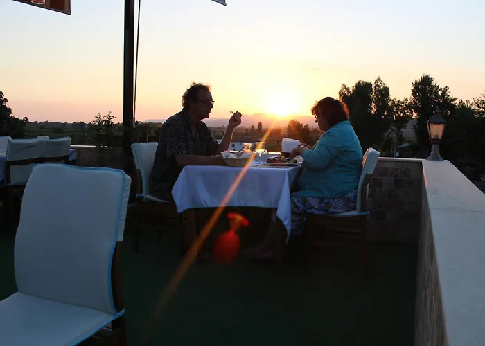 Rebetika & Bistro Selçuk