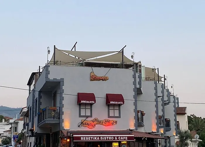 Rebetika & Bistro 3*